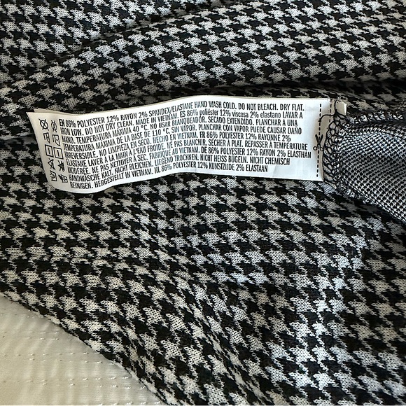 Black and White Houndstooth Dress👗 - Picture 6 of 7